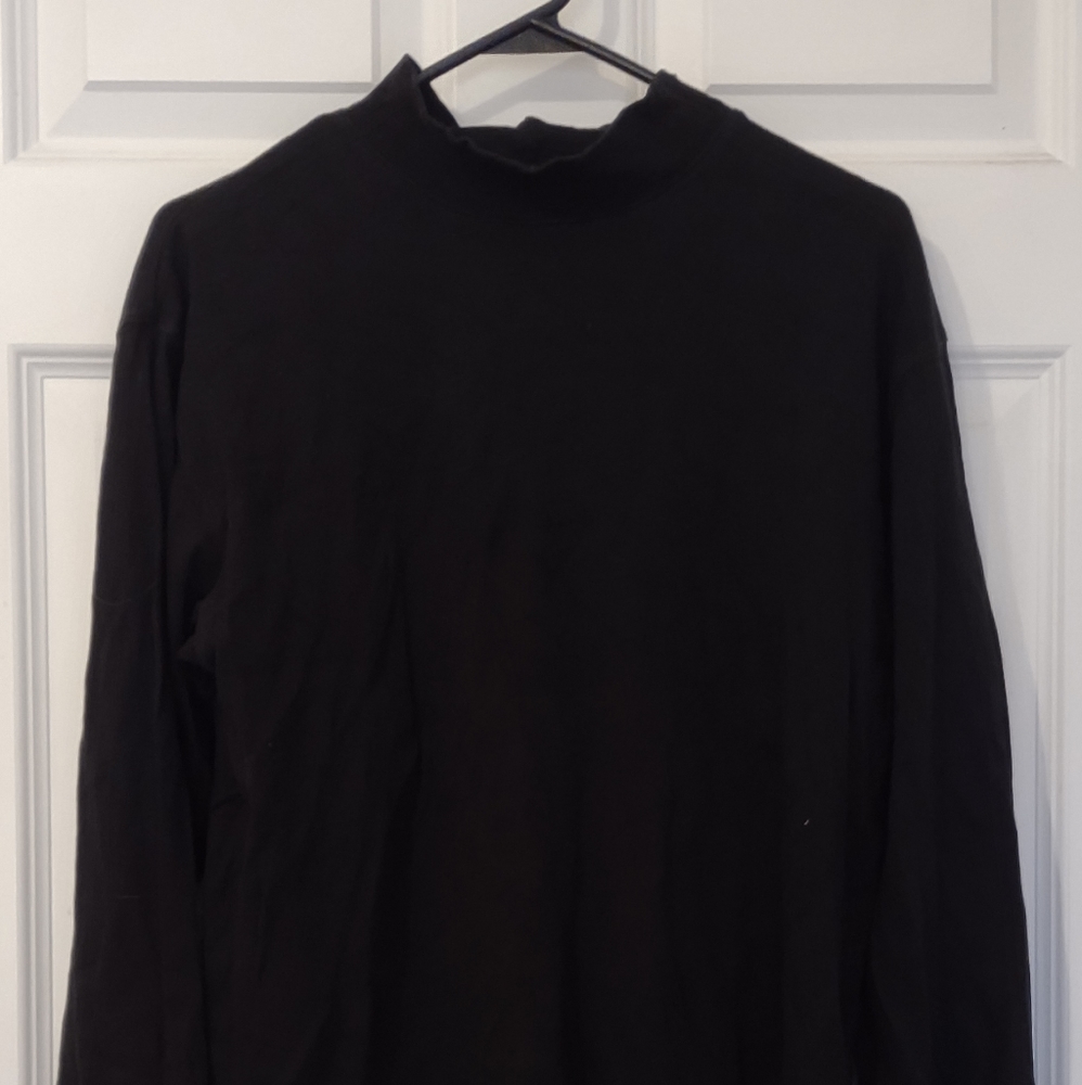 Men's black half turtle neck
